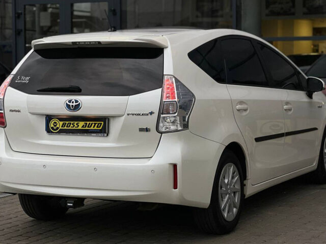 Білий Тойота Пріус, об'ємом двигуна 1.8 л та пробігом 193 тис. км за 13000 $, фото 5 на Automoto.ua