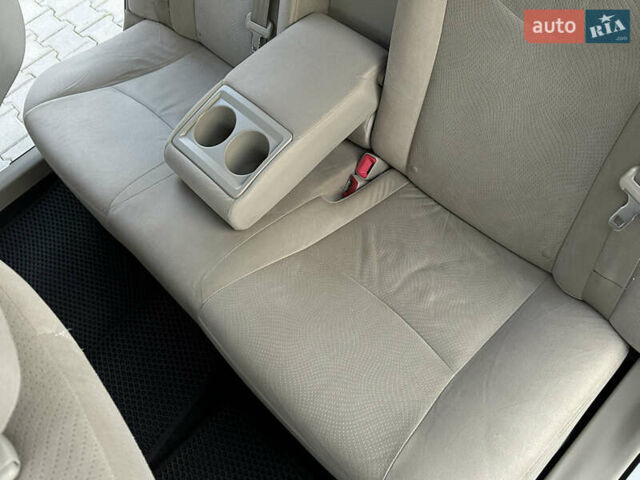 Белый Тойота Приус, объемом двигателя 1.8 л и пробегом 235 тыс. км за 11700 $, фото 52 на Automoto.ua