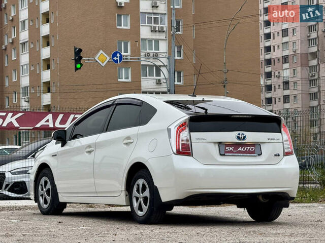 Белый Тойота Приус, объемом двигателя 1.8 л и пробегом 165 тыс. км за 12700 $, фото 87 на Automoto.ua