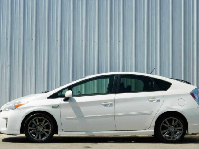 Білий Тойота Пріус, об'ємом двигуна 1.8 л та пробігом 86 тис. км за 1700 $, фото 3 на Automoto.ua