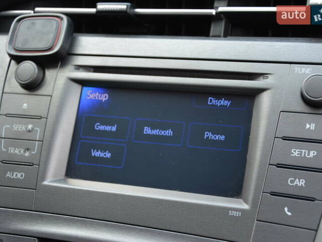 Белый Тойота Приус, объемом двигателя 1.8 л и пробегом 281 тыс. км за 9999 $, фото 28 на Automoto.ua