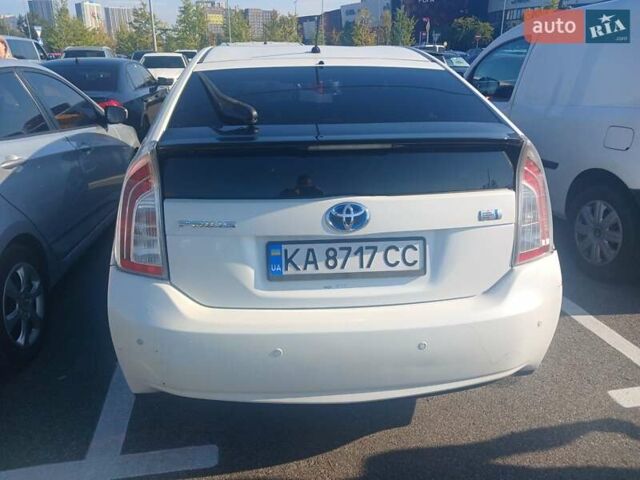 Белый Тойота Приус, объемом двигателя 1.8 л и пробегом 280 тыс. км за 10000 $, фото 1 на Automoto.ua