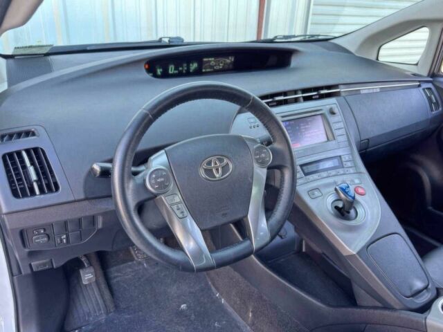 Білий Тойота Пріус, об'ємом двигуна 1.8 л та пробігом 86 тис. км за 1700 $, фото 11 на Automoto.ua