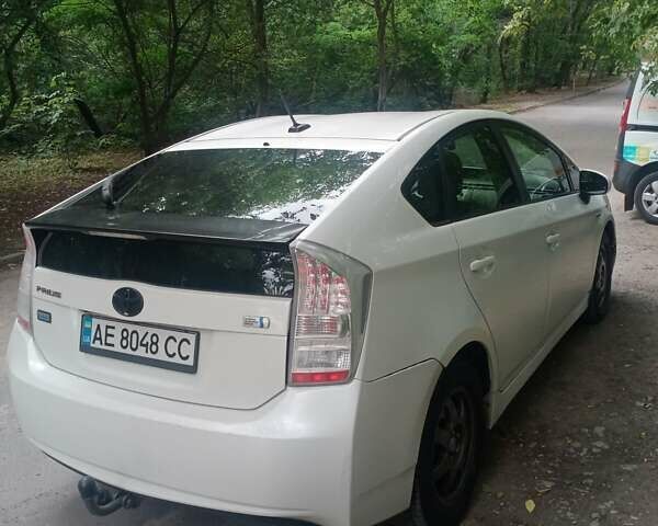 Белый Тойота Приус, объемом двигателя 1.8 л и пробегом 320 тыс. км за 9500 $, фото 5 на Automoto.ua