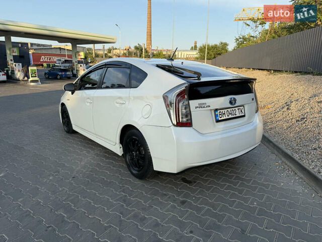 Белый Тойота Приус, объемом двигателя 1.8 л и пробегом 376 тыс. км за 10500 $, фото 6 на Automoto.ua