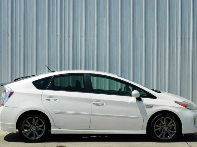 Білий Тойота Пріус, об'ємом двигуна 1.8 л та пробігом 86 тис. км за 1700 $, фото 7 на Automoto.ua