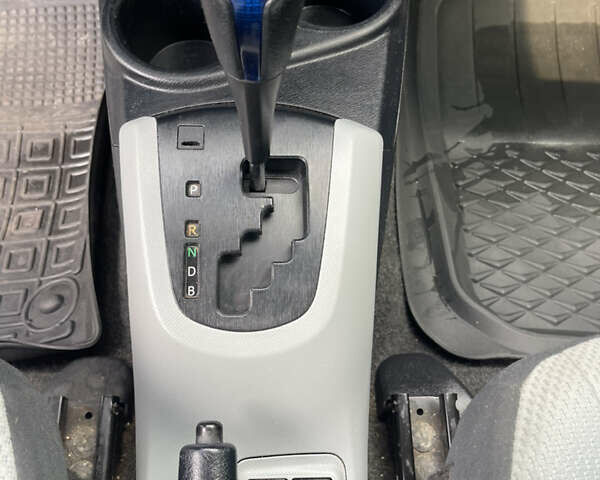 Білий Тойота Пріус, об'ємом двигуна 1.5 л та пробігом 181 тис. км за 8799 $, фото 31 на Automoto.ua