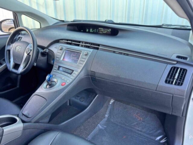 Білий Тойота Пріус, об'ємом двигуна 1.8 л та пробігом 86 тис. км за 1700 $, фото 9 на Automoto.ua