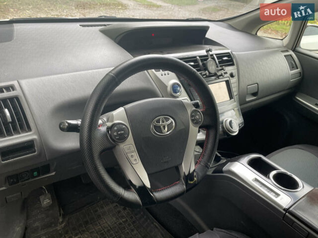 Білий Тойота Пріус, об'ємом двигуна 1.8 л та пробігом 477 тис. км за 11500 $, фото 18 на Automoto.ua