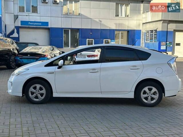 Белый Тойота Приус, объемом двигателя 1.8 л и пробегом 269 тыс. км за 10790 $, фото 8 на Automoto.ua