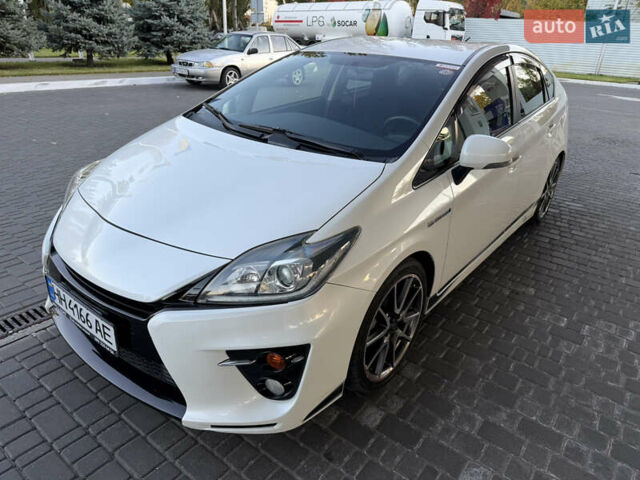 Тойота Приус 2014 в Одессе на Automoto.ua Белый Тойота Приус, объемом двигателя 1.8 л и пробегом 159 тыс. км за 13000 $, фото 6 на Automoto.ua