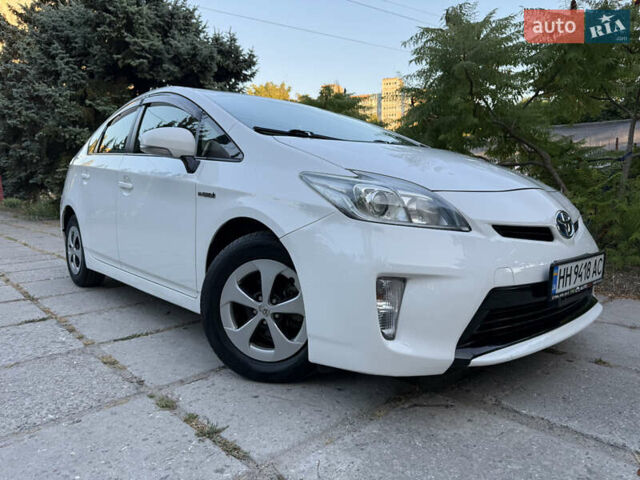 Білий Тойота Пріус, об'ємом двигуна 1.8 л та пробігом 117 тис. км за 13200 $, фото 15 на Automoto.ua