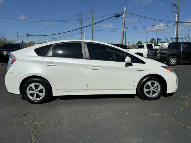 Белый Тойота Приус, объемом двигателя 1.8 л и пробегом 84 тыс. км за 11200 $, фото 5 на Automoto.ua