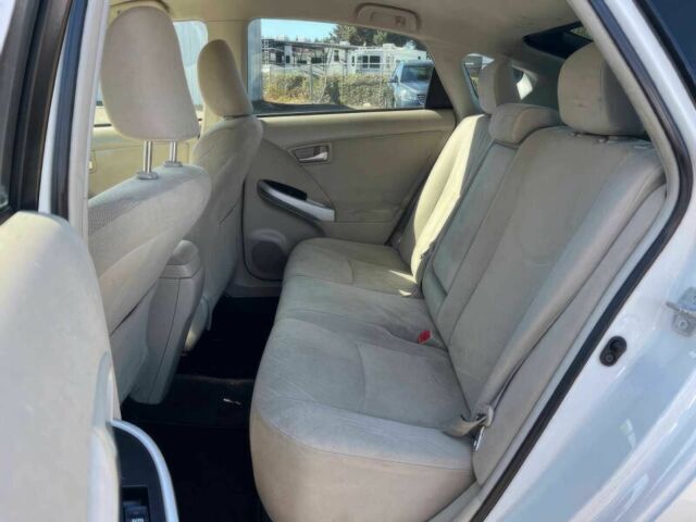 Белый Тойота Приус, объемом двигателя 1.8 л и пробегом 86 тыс. км за 6400 $, фото 11 на Automoto.ua