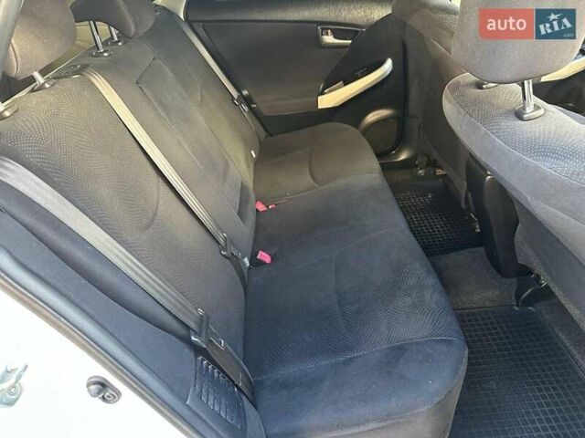 Белый Тойота Приус, объемом двигателя 1.8 л и пробегом 269 тыс. км за 10790 $, фото 12 на Automoto.ua