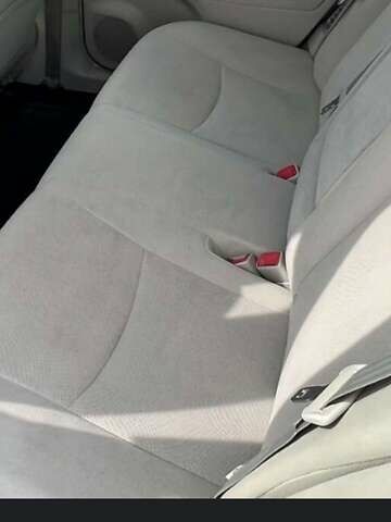 Белый Тойота Приус, объемом двигателя 1.8 л и пробегом 175 тыс. км за 11700 $, фото 1 на Automoto.ua