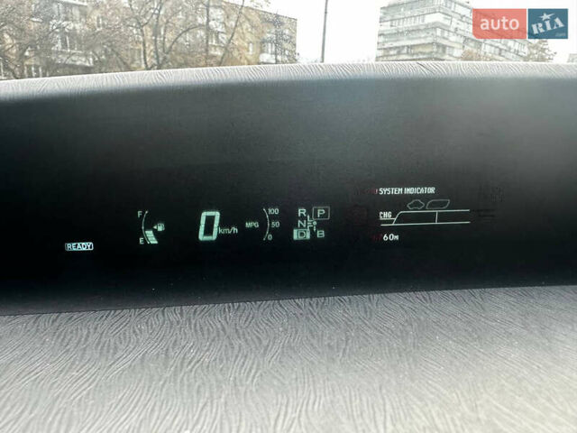 Белый Тойота Приус, объемом двигателя 1.8 л и пробегом 137 тыс. км за 13200 $, фото 15 на Automoto.ua