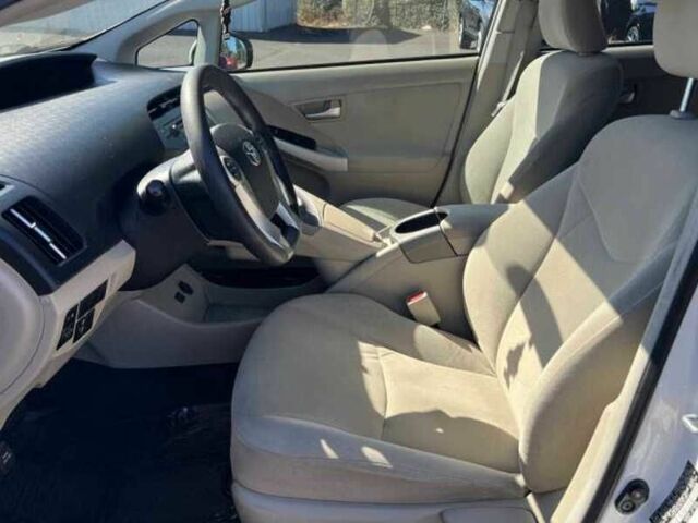 Белый Тойота Приус, объемом двигателя 1.8 л и пробегом 86 тыс. км за 6400 $, фото 8 на Automoto.ua