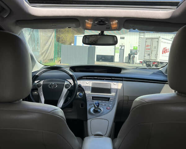 Белый Тойота Приус, объемом двигателя 1.8 л и пробегом 125 тыс. км за 12300 $, фото 7 на Automoto.ua