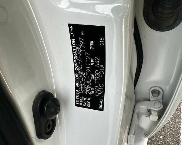 Белый Тойота Приус, объемом двигателя 1.8 л и пробегом 137 тыс. км за 13200 $, фото 19 на Automoto.ua