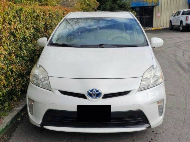 Белый Тойота Приус, объемом двигателя 1.8 л и пробегом 94 тыс. км за 6500 $, фото 1 на Automoto.ua