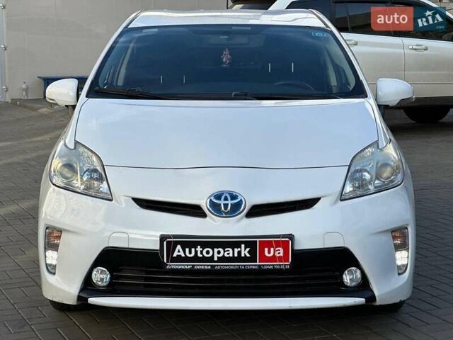 Белый Тойота Приус, объемом двигателя 1.8 л и пробегом 269 тыс. км за 10790 $, фото 1 на Automoto.ua