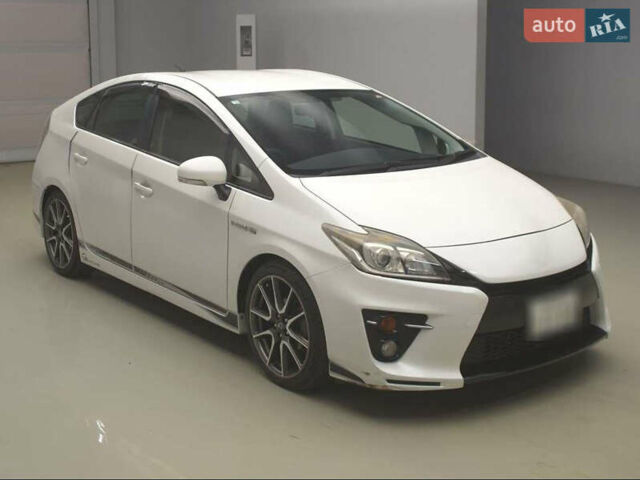 Тойота Приус 2014 в Одессе на Automoto.ua Белый Тойота Приус, объемом двигателя 1.8 л и пробегом 159 тыс. км за 13000 $, фото 35 на Automoto.ua