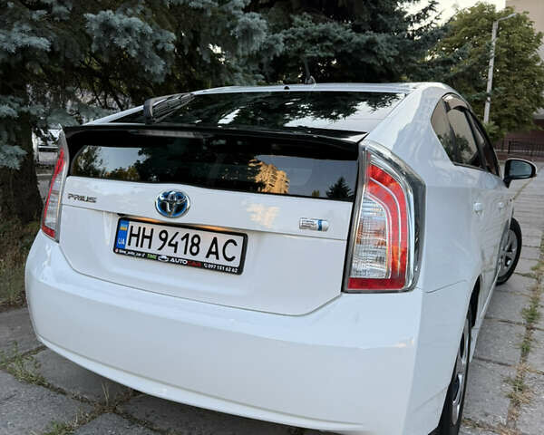Білий Тойота Пріус, об'ємом двигуна 1.8 л та пробігом 117 тис. км за 13200 $, фото 29 на Automoto.ua