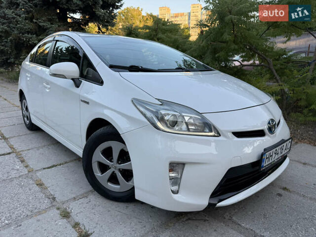 Білий Тойота Пріус, об'ємом двигуна 1.8 л та пробігом 117 тис. км за 13200 $, фото 23 на Automoto.ua