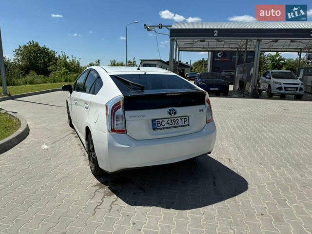 Белый Тойота Приус, объемом двигателя 1.8 л и пробегом 312 тыс. км за 14500 $, фото 3 на Automoto.ua
