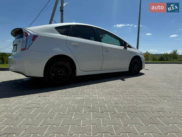 Белый Тойота Приус, объемом двигателя 1.8 л и пробегом 312 тыс. км за 14500 $, фото 2 на Automoto.ua