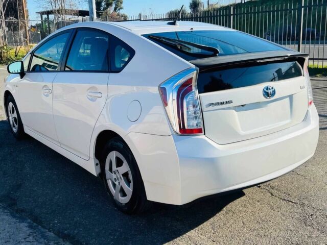 Белый Тойота Приус, объемом двигателя 1.8 л и пробегом 90 тыс. км за 2300 $, фото 4 на Automoto.ua