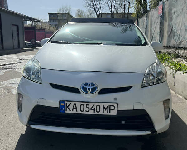 Белый Тойота Приус, объемом двигателя 1.8 л и пробегом 125 тыс. км за 12300 $, фото 12 на Automoto.ua
