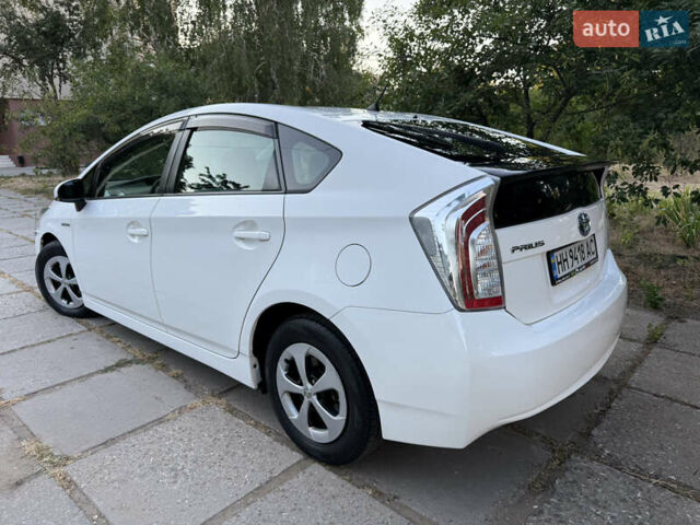 Білий Тойота Пріус, об'ємом двигуна 1.8 л та пробігом 117 тис. км за 13200 $, фото 11 на Automoto.ua