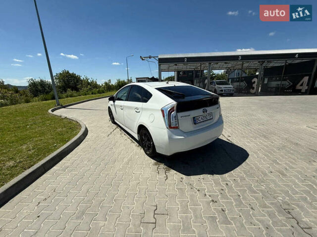 Белый Тойота Приус, объемом двигателя 1.8 л и пробегом 312 тыс. км за 14500 $, фото 19 на Automoto.ua