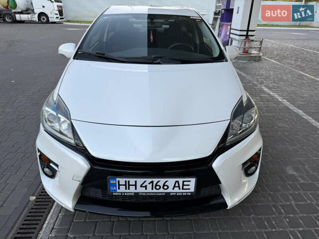 Тойота Приус 2014 в Одессе на Automoto.ua Белый Тойота Приус, объемом двигателя 1.8 л и пробегом 159 тыс. км за 13000 $, фото 7 на Automoto.ua