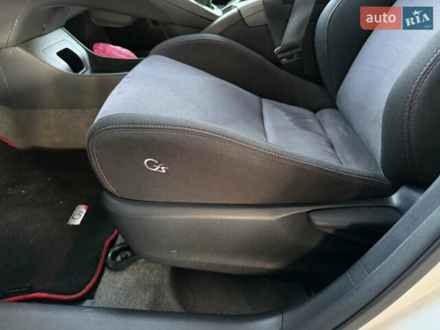 Тойота Приус 2014 в Одессе на Automoto.ua Белый Тойота Приус, объемом двигателя 1.8 л и пробегом 159 тыс. км за 13000 $, фото 13 на Automoto.ua