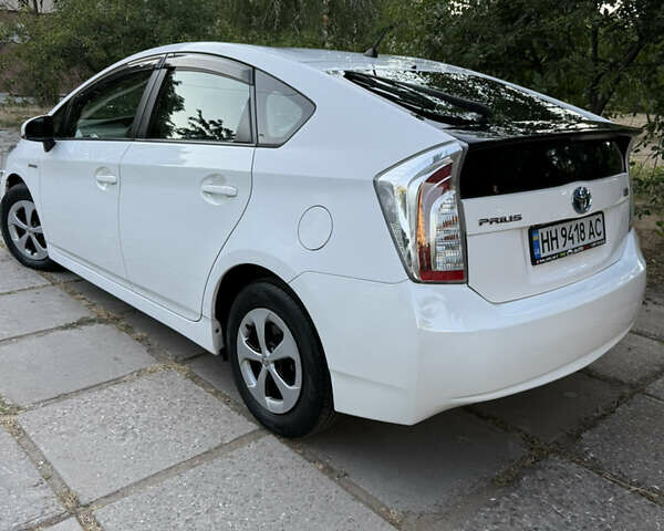 Білий Тойота Пріус, об'ємом двигуна 1.8 л та пробігом 117 тис. км за 13200 $, фото 12 на Automoto.ua