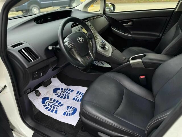 Белый Тойота Приус, объемом двигателя 1.8 л и пробегом 71 тыс. км за 5900 $, фото 8 на Automoto.ua