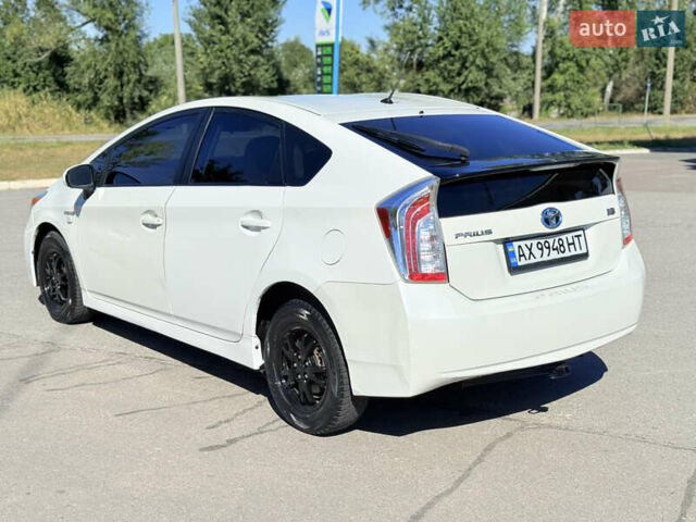 Белый Тойота Приус, объемом двигателя 1.8 л и пробегом 158 тыс. км за 9999 $, фото 10 на Automoto.ua