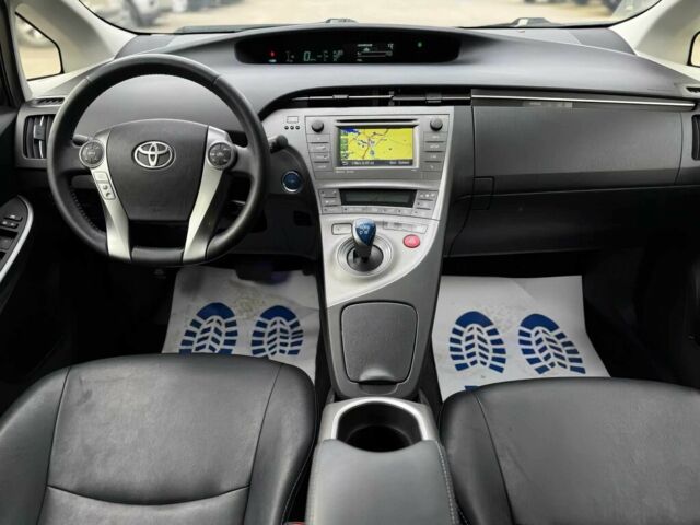 Белый Тойота Приус, объемом двигателя 1.8 л и пробегом 71 тыс. км за 5900 $, фото 9 на Automoto.ua
