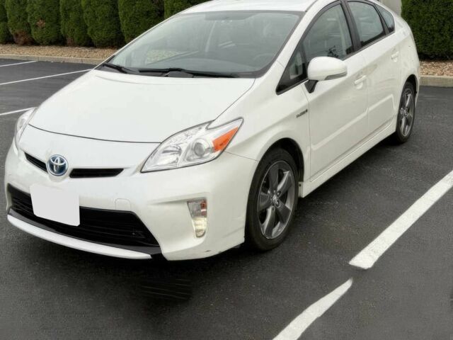 Белый Тойота Приус, объемом двигателя 1.8 л и пробегом 71 тыс. км за 7600 $, фото 2 на Automoto.ua