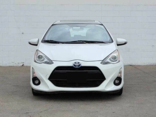 Белый Тойота Приус, объемом двигателя 1.5 л и пробегом 78 тыс. км за 4100 $, фото 1 на Automoto.ua