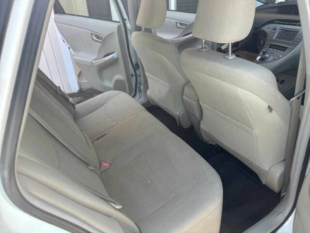 Белый Тойота Приус, объемом двигателя 1.8 л и пробегом 74 тыс. км за 6400 $, фото 9 на Automoto.ua