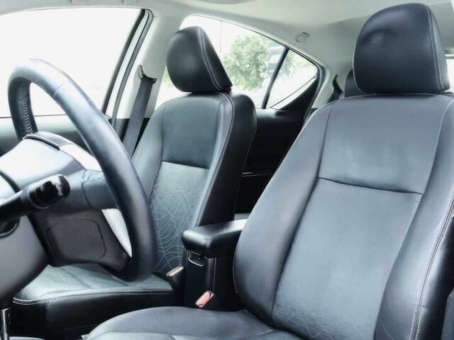 Белый Тойота Приус, объемом двигателя 1.5 л и пробегом 78 тыс. км за 4100 $, фото 8 на Automoto.ua