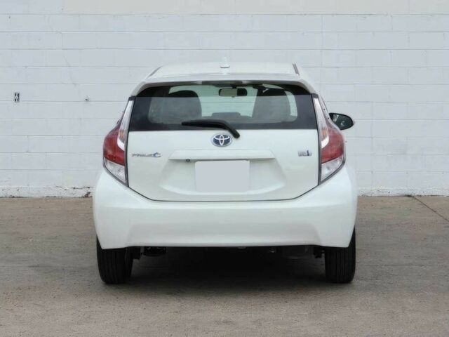 Белый Тойота Приус, объемом двигателя 1.5 л и пробегом 78 тыс. км за 4100 $, фото 6 на Automoto.ua