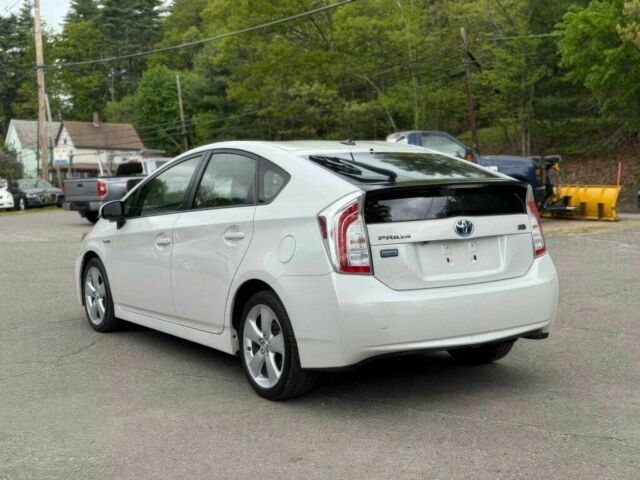 Белый Тойота Приус, объемом двигателя 1.8 л и пробегом 71 тыс. км за 5900 $, фото 3 на Automoto.ua