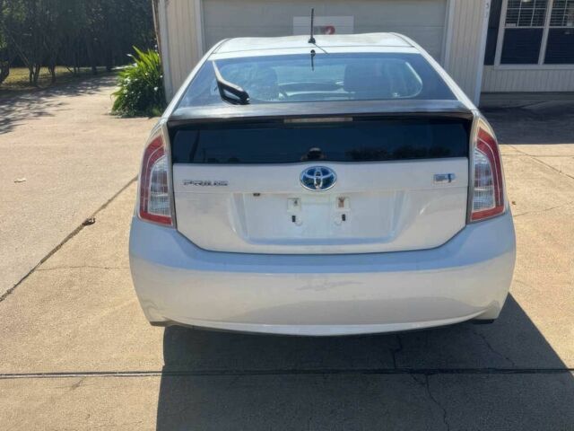 Белый Тойота Приус, объемом двигателя 1.8 л и пробегом 74 тыс. км за 6400 $, фото 6 на Automoto.ua