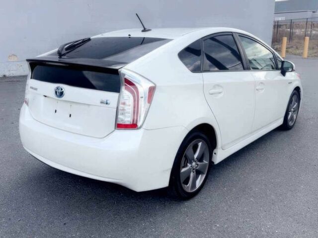 Белый Тойота Приус, объемом двигателя 1.8 л и пробегом 72 тыс. км за 6500 $, фото 5 на Automoto.ua