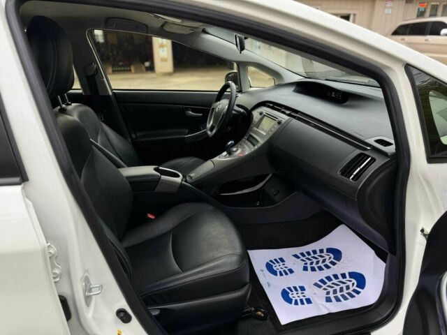 Белый Тойота Приус, объемом двигателя 1.8 л и пробегом 71 тыс. км за 5900 $, фото 7 на Automoto.ua